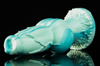 Snug - Small - Naughty Fox